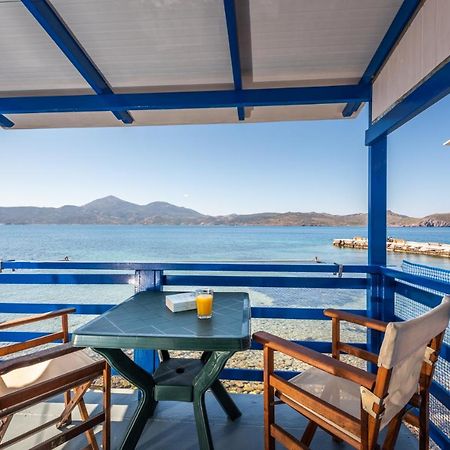 Blue Traditional Boathouse In Klima Klima  Exterior foto